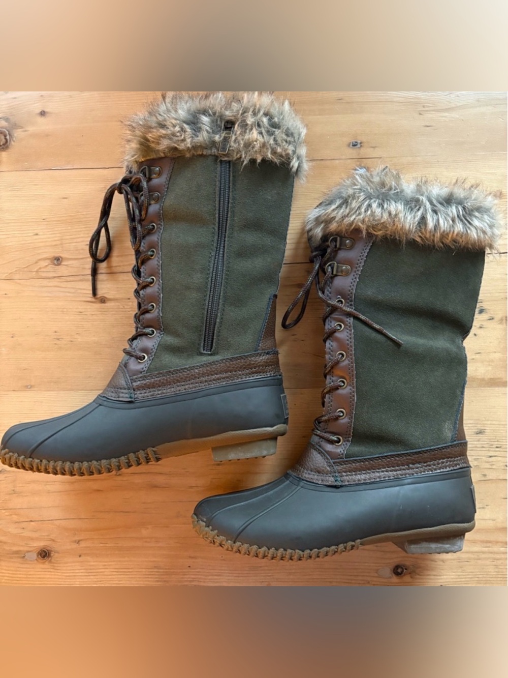 Sporto Natasha Women's Dark Green Suede Winter Duck Boots Size 7 EUC